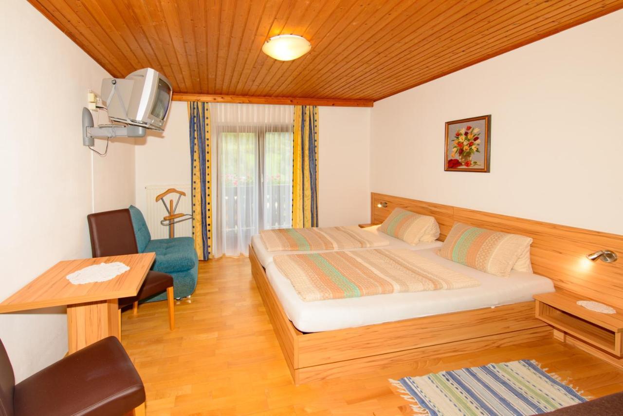 ヴァークライン Schrahlehen Bed & Breakfast エクステリア 写真