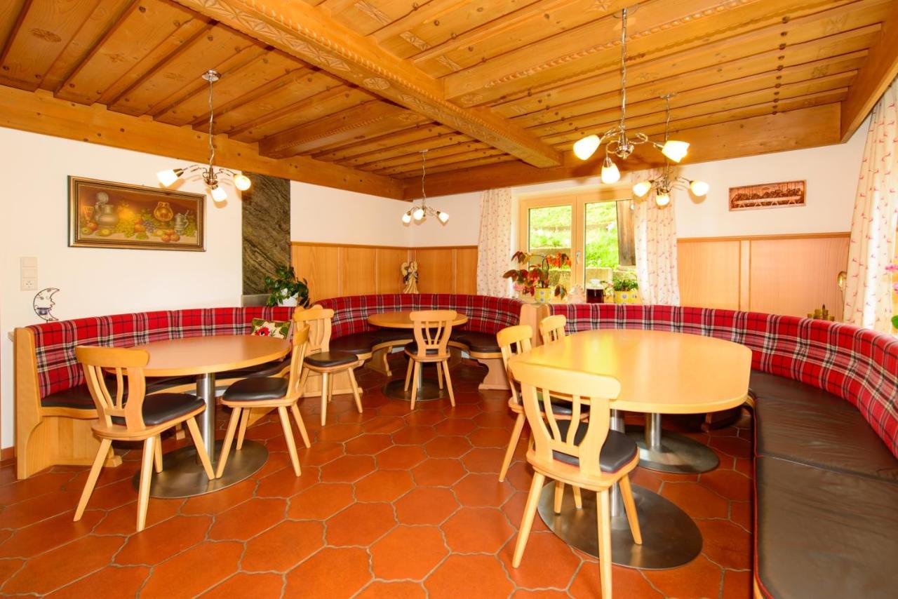 ヴァークライン Schrahlehen Bed & Breakfast エクステリア 写真