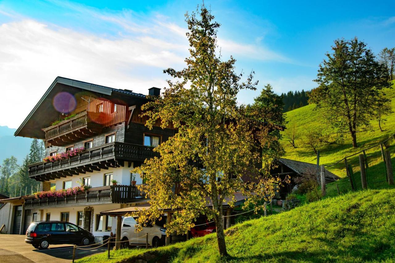 ヴァークライン Schrahlehen Bed & Breakfast エクステリア 写真