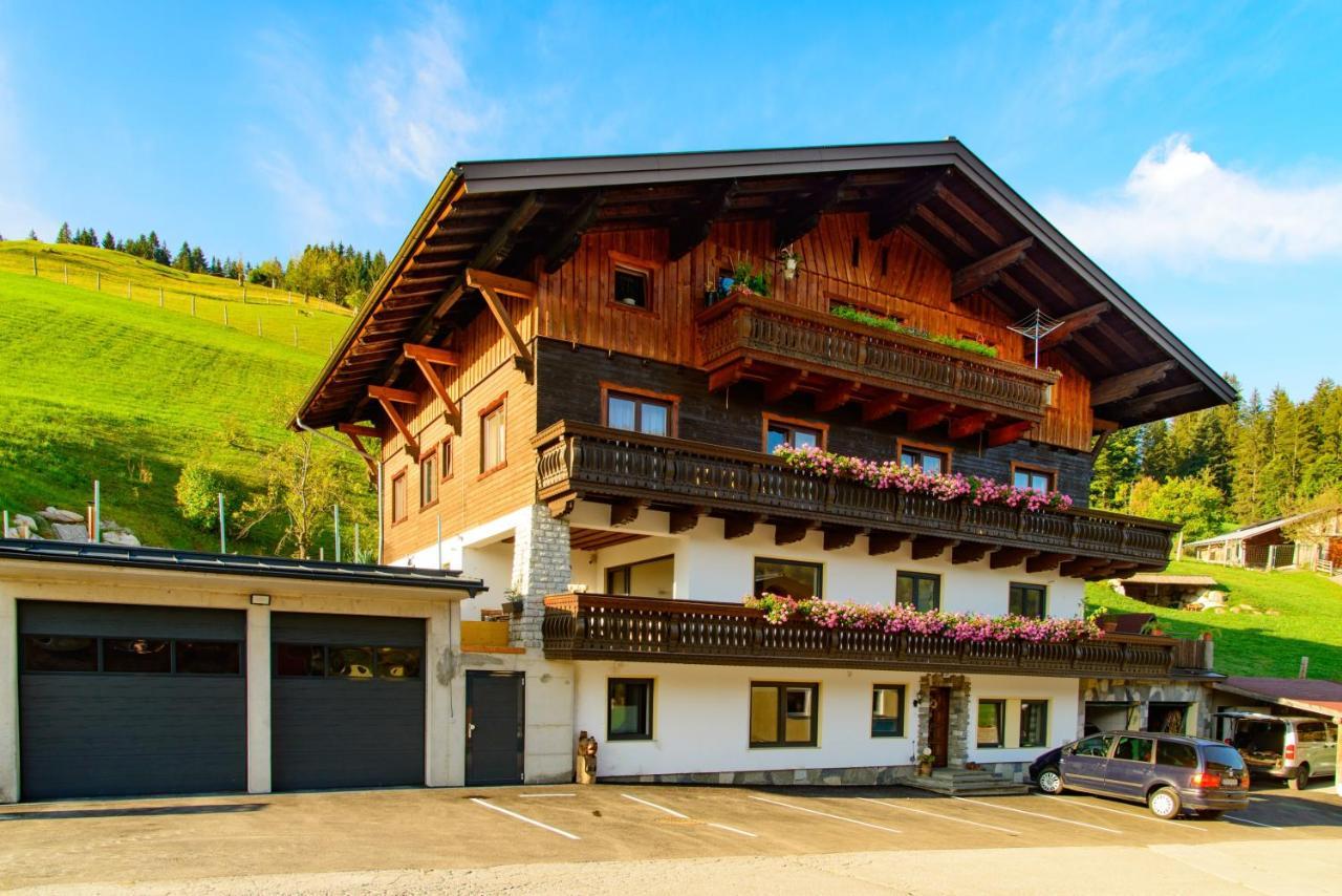 ヴァークライン Schrahlehen Bed & Breakfast エクステリア 写真
