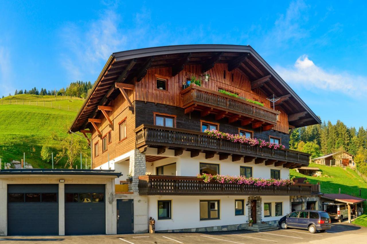 ヴァークライン Schrahlehen Bed & Breakfast エクステリア 写真
